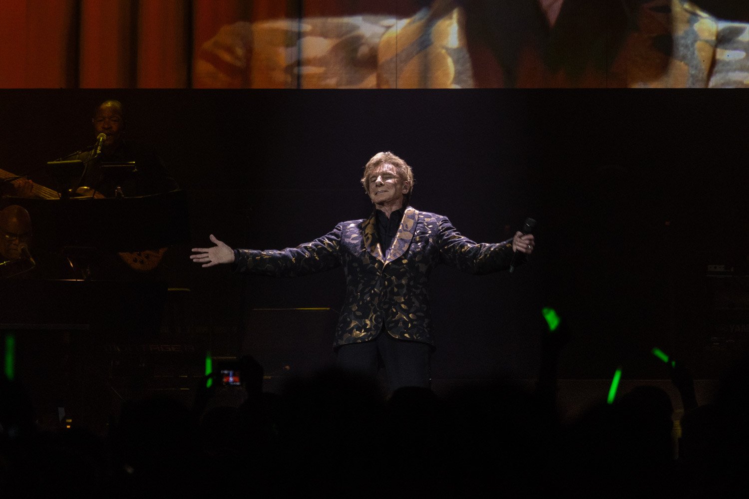 Barry Manilow In Concert At Cincinnati’s Heritage Bank Center Dayton